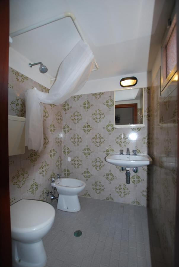 Hotel Cesari Rimini Esterno foto