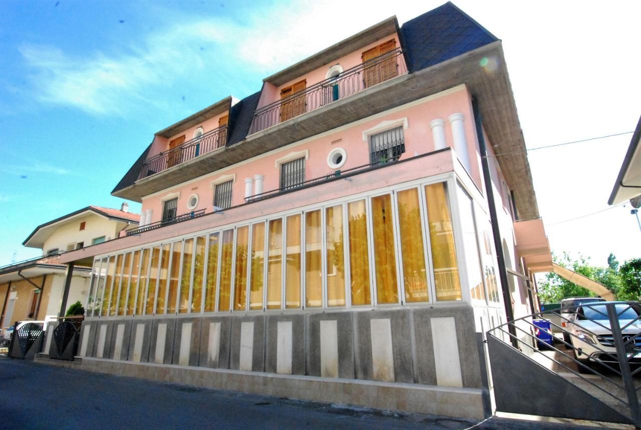 Hotel Cesari Rimini Esterno foto
